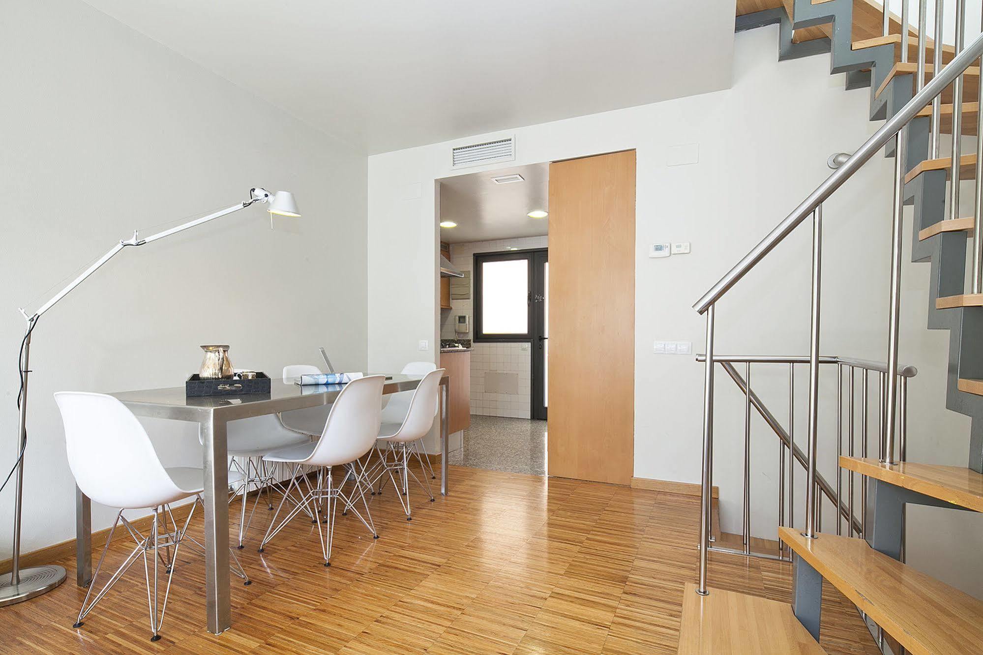 My Space Barcelona Park Gueell Apartments ภายนอก รูปภาพ
