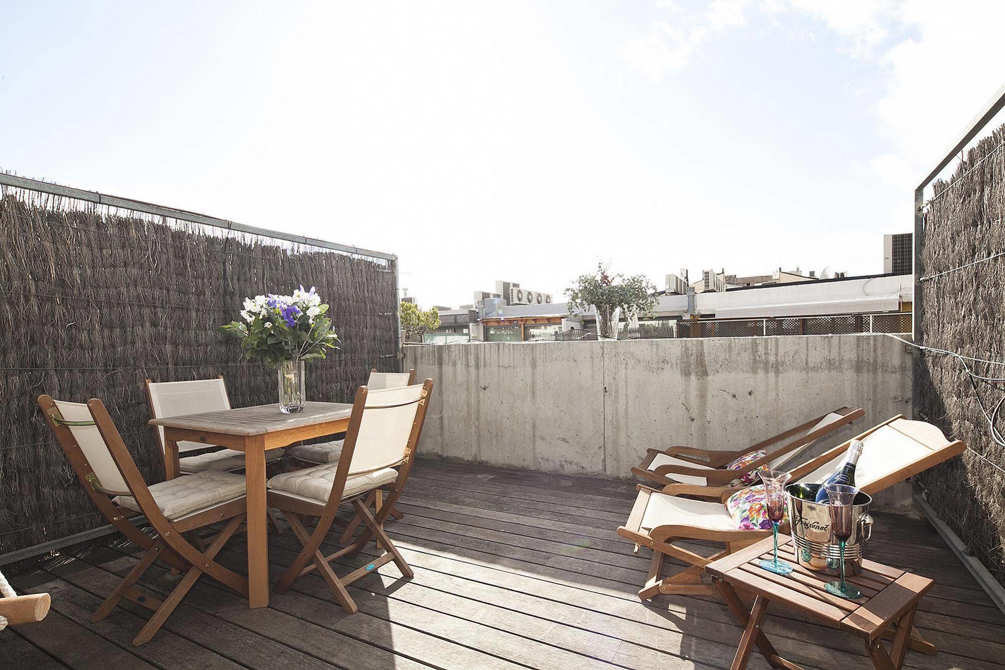 My Space Barcelona Park Gueell Apartments ภายนอก รูปภาพ
